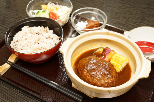 煮込みハンバーグセット